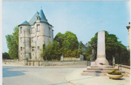 VIC SUR AISNE....LE DONJON DU CHATEAU - Vic Sur Aisne