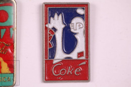 Pin Coca Cola Coke Abstract Figure - 13 X 22 Mm - Butterfly Fastener - Coca-Cola