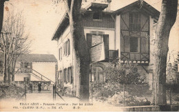 Cambo Les Bains * Villa LEON Pension Claverse , Sur Les Allée * Villa Léon * Enfants Villageois - Cambo-les-Bains