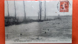 CPA.(44) La Chevrolière.  La Chasse Aux Canards Sur Le Lac De Grand Lieu  (AF.508) - Chasse