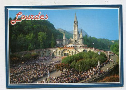 AK 132942 CHURCH / CLOISTER - Lourdes - Messe Sur L'Esplanade Du Rosaire - Luoghi Santi
