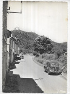 D 83.  LA ROQUEBRUSSANNE.  ROUTE DE LA STE BAUME. VOITURE - La Roquebrussanne