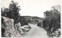 D 83.  LA ROQUEBRUSSANNE. LA NOUVELLE ROUTE DE MAZAUGUES - La Roquebrussanne