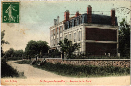CPA St.Fargeau-Ponthierry Avenue De La Gare FRANCE (1301044) - Saint Fargeau Ponthierry
