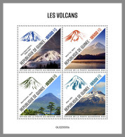 GUINEA REP. 2022 MNH Volcanoes Vulkane Volcans M/S - IMPERFORATED - DHQ2319 - Vulkane