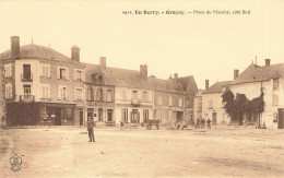 EN BERRY 2412 : GRACAY - PLACE DU MARCHE, COTE SUD - Graçay