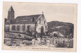 CAP 16 Mars 1935, Saintes ,Terre De Haut , Une Sortie De Messe , Dépendance De La Guadeloupe, Scan Reco Verso - Altri & Non Classificati