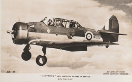 HARVARDS  NEW  AMERICAN PLANES  IN  SERVICE  WITH THE  R.A.F. - 1939-1945: 2ème Guerre