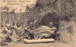 Congo Belge - Fabricants D'étffes Wahutu - Animé -  Carte Postale Ancienne - Congo Belge