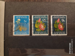 South Africa	Flowers (F4) - Used Stamps