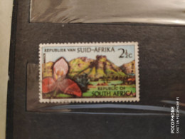 South Africa	Flowers (F4) - Used Stamps