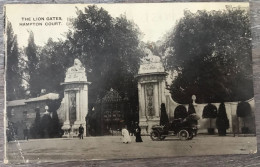 CPA LONDON Londres (Angleterre) The Lion Gates, Hampton Court - Hampton Court