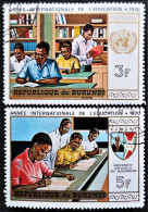 Burundi  1970 International Educational Year   Stampworld N° 661 Et 662 - Oblitérés