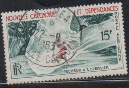 NOUVELLE CALEDONIE NEW NUOVA CALEDONIA 1962 AERIENNE AIR MAIL AIRMAIL FISHERMAN WITH THROW-NET 15fr OBLITERE' USED USATO - Used Stamps