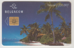 BELGIUM - Summer Holiday, 200 BEF, Tirage 180.000, Used - Avec Puce