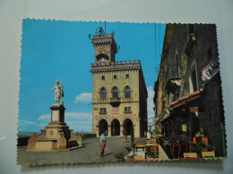 Cartolina Viaggiata "Repubblica Di S. Marino- Palazzo Del Governo E Taverna Di Paolino" 1955 - San Marino