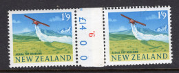 New Zealand 1960-66 Pictorials - Coil Pairs - 1/9 Top Dressing - Colour - 9 - HM - Nuevos