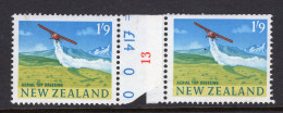 New Zealand 1960-66 Pictorials - Coil Pairs - 1/9 Top Dressing - Colour - 13 - HM - Nuevos