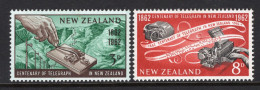 New Zealand 1962 Telegraph Centenary Set HM (SG 810-811) - Nuevos