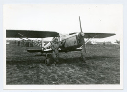 Aéronautique.Aviateur Près De Son Avion.Avions.Aviation.Plane.Aircraft.Flugzeuge. - Luftfahrt