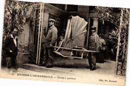 CPA BOURBON-l'ARCHAMBAULT - Chaise A Porteurs (263052) - Bourbon L'Archambault