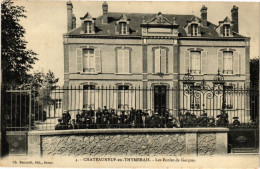 CPA Chateauneuf-en-Thymerais-Les Écoles De Garcons (177460) - Châteauneuf