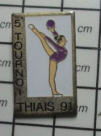 1415A Pin's Pins / Beau Et Rare / SPORTS / GYMNASTIQUE FEMININE 5e TOURNOI THIAIS - Gymnastiek