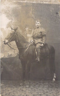 MILITARIA - Soldat A Cheval - Uniforme - Képi - Carte Postale Ancienne - Autres & Non Classés