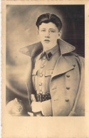 MILITARIA - Soldat - Uniforme - Portrait - Carte Postale Ancienne - Sonstige & Ohne Zuordnung