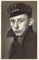 MILITARIA - Soldat - Uniforme - Portrait - Casquette Militaire - Carte Postale Ancienne - Sonstige & Ohne Zuordnung