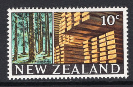 New Zealand 1967-70 Decimal Pictorials - 10c Timber HM (SG 873) - Neufs