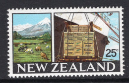 New Zealand 1967-70 Decimal Pictorials - 25c Dairy HM (SG 877) - Ongebruikt