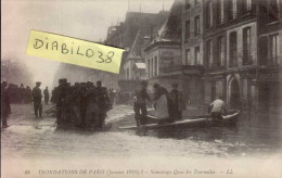 INONDATIONS DE PARIS  ( JANVIER 1910 )    SAUVETAGE QUAI DES TOURNELLES - Floods