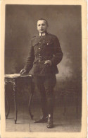 MILITARIA - Soldat - Uniforme - Portrait - Carte Postale Ancienne - Autres & Non Classés