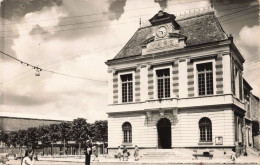 91 - DRAVEIL - S16137 - La Mairie - En L'état Plis - CPSM 14x9 Cm - Draveil