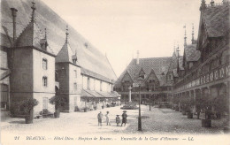 FRANCE - BEAUNE - Hôtel Dieu - Hospices De Beaune - Ensemble De La Cour D'Honneur - Carte Postale Ancienne - Beaune