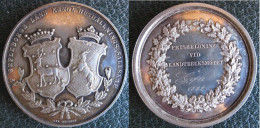 Suède. Médaille En Argent, Gefleborgs Läns Kungl 1882, Par Lea Ahlborn - Royal / Of Nobility