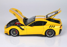 BBR - FERRARI F12 TDF 2016 - Giallo Tristato - Bandiera Italiana - DIE CAST - BBR182100-23 - 1/18 - Altri & Non Classificati