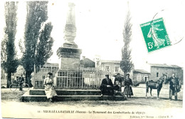 86  VOUILLE LA BATAILLE MONUMENT COMBATTANTS DE 1870/1871 ANIMATION - Vouille