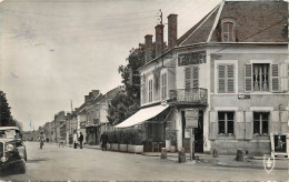 CHÂTEAUMEILLANT - Route De La Châtre. - Châteaumeillant