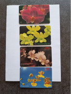 SINGAPOUR SET 4 CARTES ORCHIDEES ORCHIDS DIFF. SUPERBES - Blumen