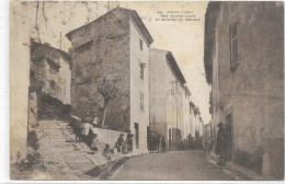 D 83. SIGNES.. RUE MARSEILLAISE ET MONTEE DU PORTAIL CARTE ECRITE - Signes