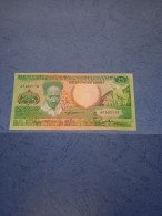 SURINAME-P132b 25G 9.1.1988 UNC - Surinam