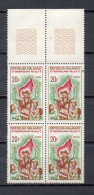 MADAGASCAR   N° 425  BLOC DE QUATRE TIMBRES  NEUF SANS CHARNIERE  COTE  2.00€   HYMNE NATIONAL - Madagascar (1960-...)