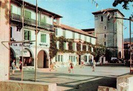 64 - ASCAIN - S16424 - La Place L'Eglise L'Hôtel De La Rhune - CPSM 15x10 Cm - Ascain