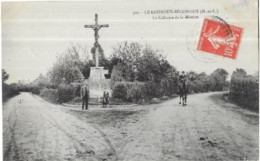 49 LE LOUROUX . BECONNAIS. LE CALVAIRE DE LA MISSION - Le Louroux Beconnais