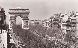 Delcampe - 75 PARIS - Arc De Triomphe - Les Champs Elysées - Triumphbogen