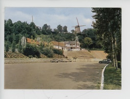 Naours - Vue Générale De L'entrée Des Grottes & Le Parking (citroën 2 Cv) Moulin à Vent (cp Vierge N°51 Grottes) - Naours