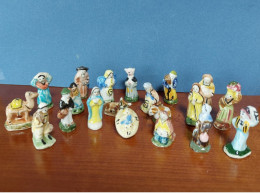 Lot De 20 Fèves Anciennes SANTONS Pour Crèche - Fait Main - Année 1985-1990 - Frühe Figuren