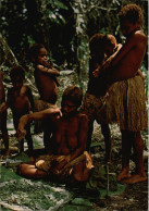 OCEANIE - VANUATU - NUS - Femme Nue - Préparation Du Laplap Au Manioc - Ceremonial Dance By Tribeslan - 2 CARTES - Vanuatu